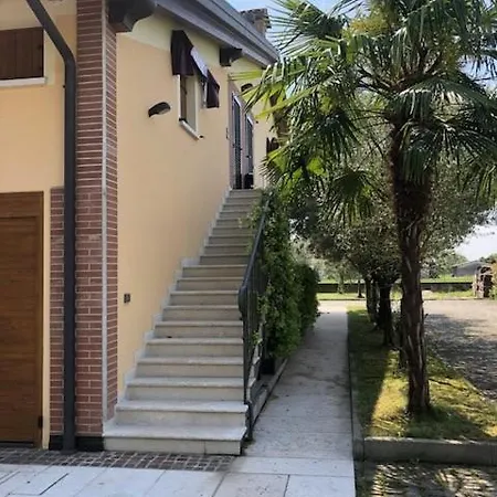 Il Camino Rosso The Red Chimney Bed & Breakfast Sandrigo